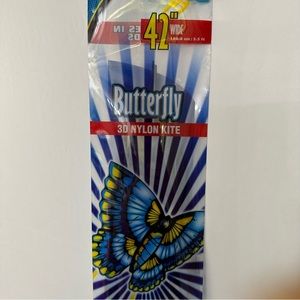 NWT Butterfly 3D NYLON KITE 42 inches wide Handle and Line included